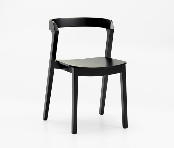 ARCO Stackable Chair 1.02.I | Chaises | Cantarutti