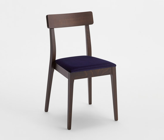 INGA Stackable Chair 1.01.I | Chaises | Cantarutti
