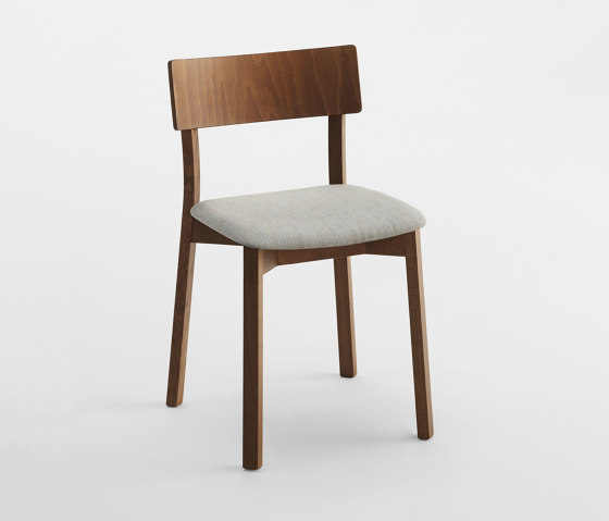 TIMBER Stackable Chair 1.01.I-J | Chaises | Cantarutti