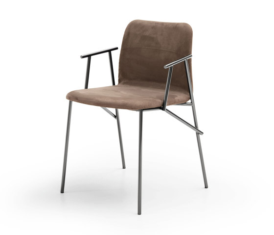 Alunna with armrest | Chaises | Pianca