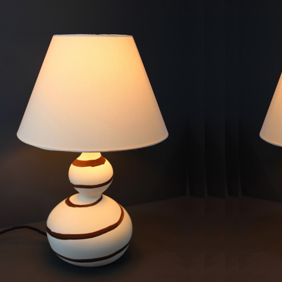 Cooper Double Gourd Table Lamp Beige Granite with Buffalo Stripe | Luminaires de table | Lyngard