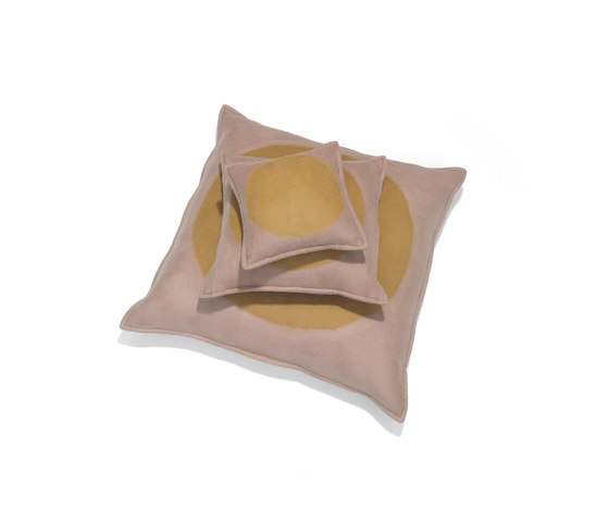 Glow Cushions | Cojines | Linteloo