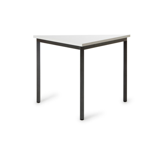 Table triangulaire 1795 | Tables collectivités | Embru-Werke AG