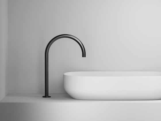 Nero 27 H | Wash basin taps | Vallone