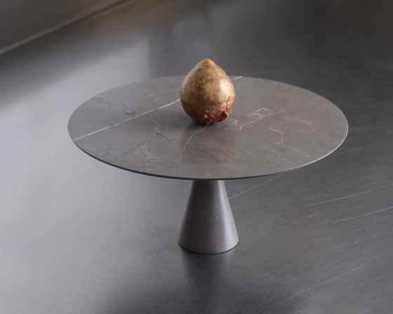 Angelo O Serving plate | Complementi tavola | Alinea Design Objects