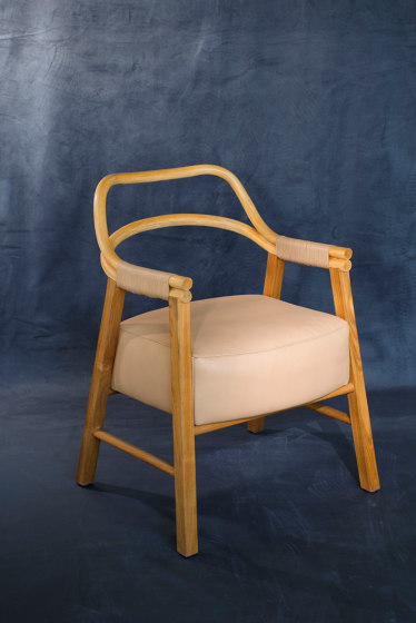 Float Armchair - leather | Armchairs | MARY&