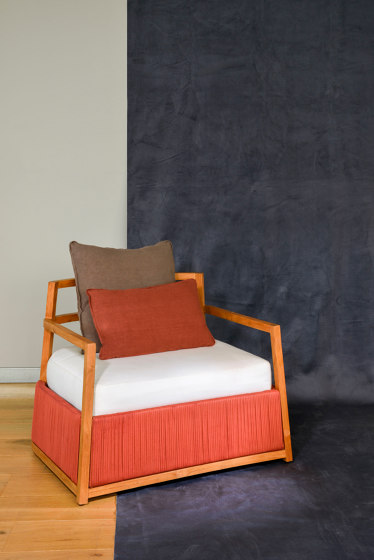 Minerva Petit Lounge Chair | Sessel | MARY&