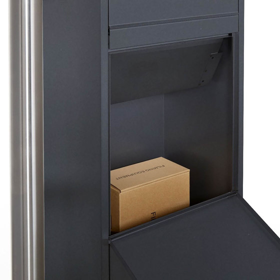 Basic | Paketbriefkasten freistehend BASIC 862-ST pulverbeschichtet mit Klingel- Sprechkasten Rechts RAL 7016 anthrazitgrau feinstruktur matt | Buchette lettere | Briefkasten Manufaktur