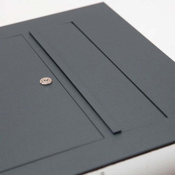 Designer | Edelstahl Design Zaunbriefkasten DESIGNER Style BIG pulverbeschichtet - Entnahme hinten | Briefkästen | Briefkasten Manufaktur
