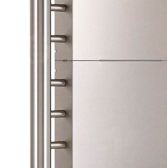 Premium | 8er 3x3 Standbriefkasten PREMIUM BIG ST-R aus Edelstahl gebürstet mit Klingeltableau Rechts | Buchette lettere | Briefkasten Manufaktur