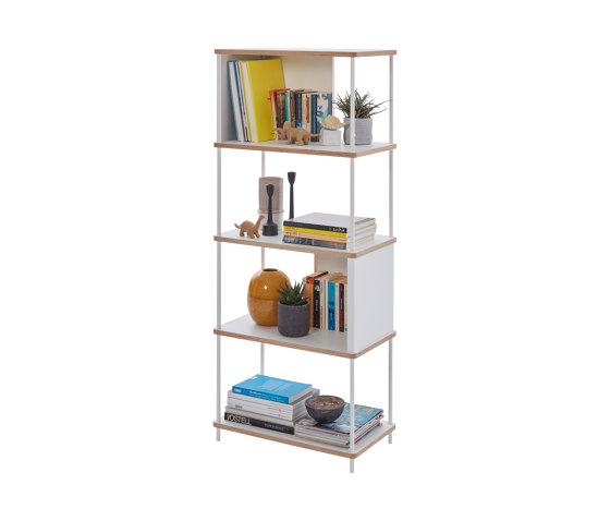 Pal shelf 
laquered in 20 colours
60 cm width | Scaffali | Müller small living