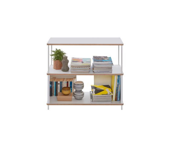 Pal shelf 
laquered in 20 colours
90 cm width | Étagères | Müller small living