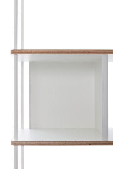 Pal shelf 
laquered in 20 colours
90 cm width | Étagères | Müller small living
