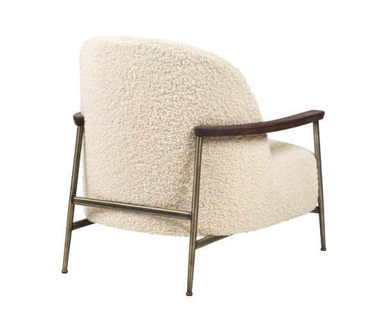 Sejour Lounge Chair with armrest | Sessel | GUBI