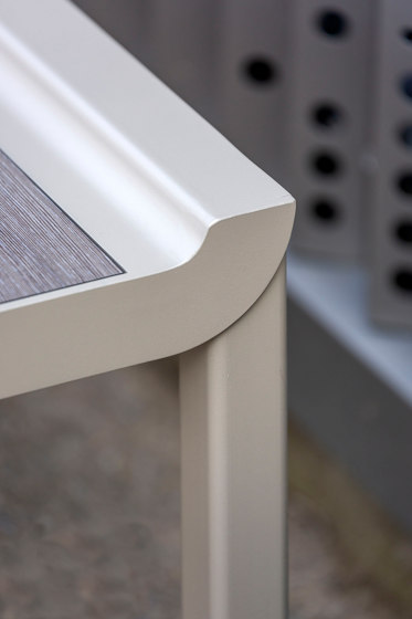 Paosa Backless bench | Panche | Concept Urbain
