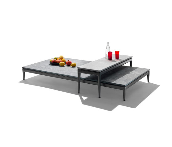 Pico Outdoor side tables | Mesas de centro | Flexform