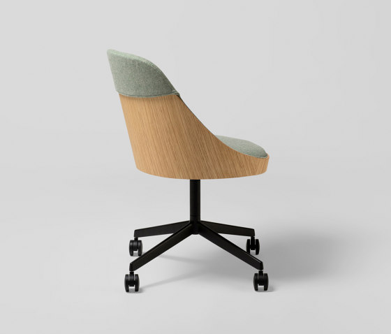 Kaiak confident chair with castors | Sedie | ENEA