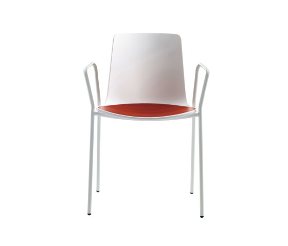 Stuhl Lottus mit Armlehnen | Stühle | ENEA