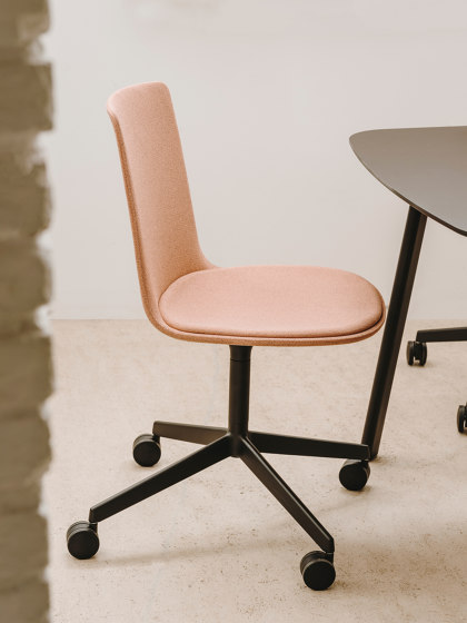 Lottus High confident chair | Sedie ufficio | ENEA