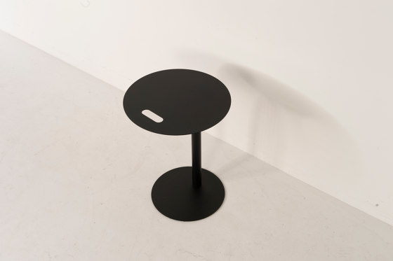 Laptop Tables | Steel Laptop Table Round | Mesas contract | Conceptual
