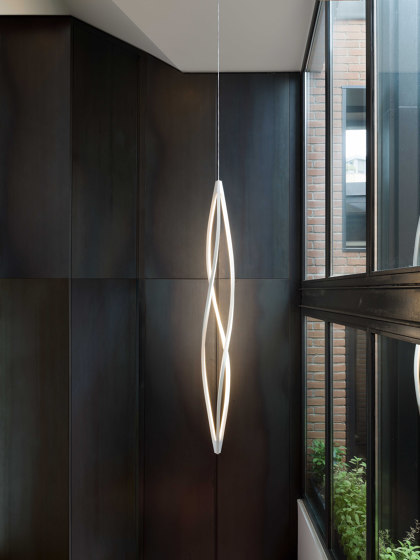 In The Wind Pendant Vertical | Suspended lights | Nemo