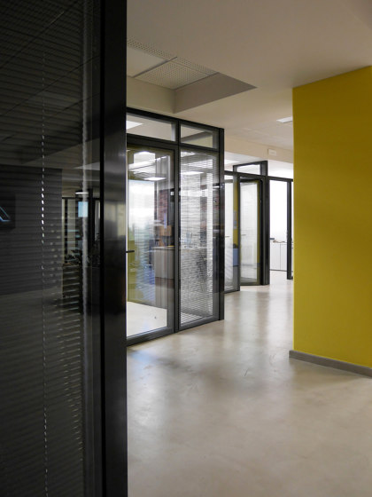 Smartia | P200 | Wall partition systems | ALUMIL