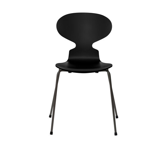 Ant™ | Chair | 3101 | Black lacquered | Warm graphite base | Chaises | Fritz Hansen