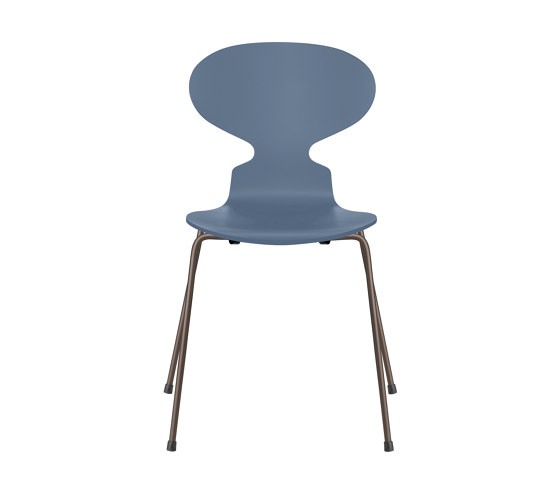 Ant™ | Chair | 3101 | Dusk blue lacquered  | Brown bronze base | Sillas | Fritz Hansen
