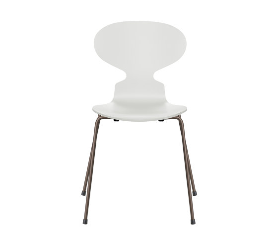 Ant™ | Chair | 3101 | White lacquered  | Brown bronze base | Sillas | Fritz Hansen