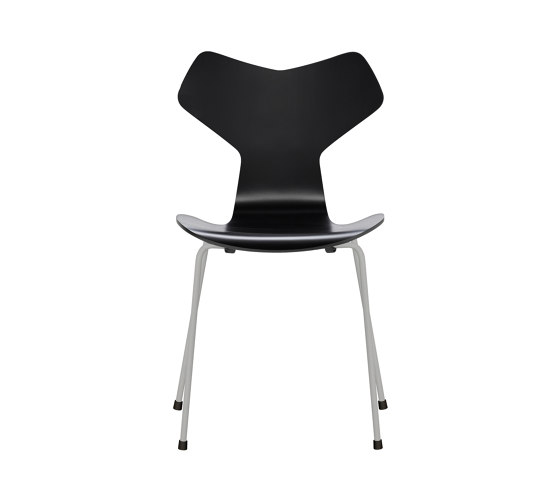 Grand Prix™ | Chair | 3130 | Black lacquered | Nine grey base | Stühle | Fritz Hansen