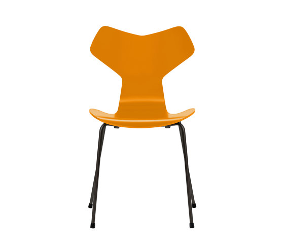 Grand Prix™ | Chair | 3130 | Burnt yellow lacquered | Black base | Chairs | Fritz Hansen