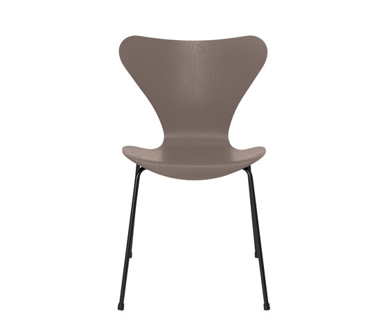 Series 7™ | Chair | 3107 | Deep Clay coloured ash | Black base | Chairs | Fritz Hansen