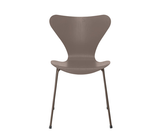 Series 7™ | Chair | 3107 | Deep Clay coloured ash | Brown bronze base | Sedie | Fritz Hansen