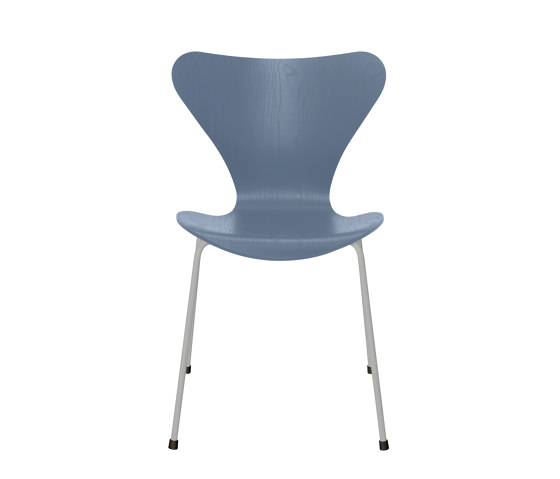 Series 7™ | Chair | 3107 | Dusk Blue coloured ash | Nine grey base | Sillas | Fritz Hansen