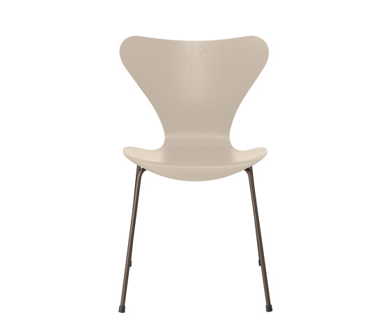 Series 7™ | Chair | 3107 | Light beige coloured ash | Brown bronze base | Chairs | Fritz Hansen