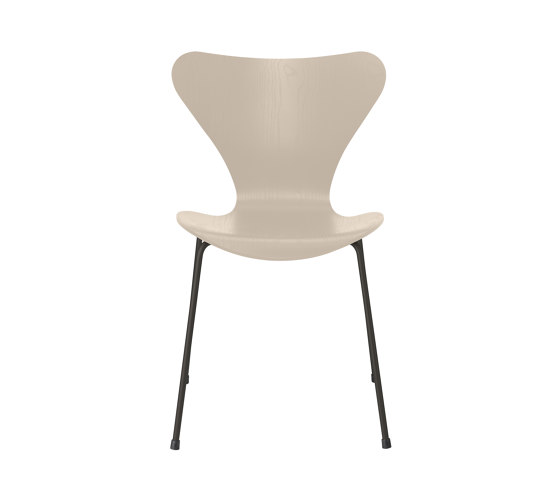 Series 7™ | Chair | 3107 | Light beige coloured ash | Warm graphite base | Sedie | Fritz Hansen