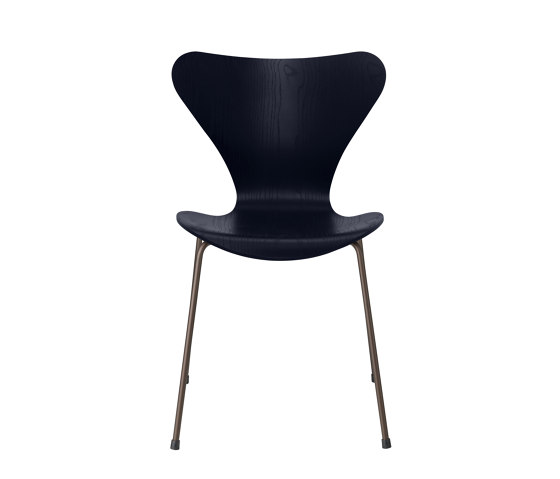 Series 7™ | Chair | 3107 | Midnight blue coloured ash | Brown bronze base | Stühle | Fritz Hansen
