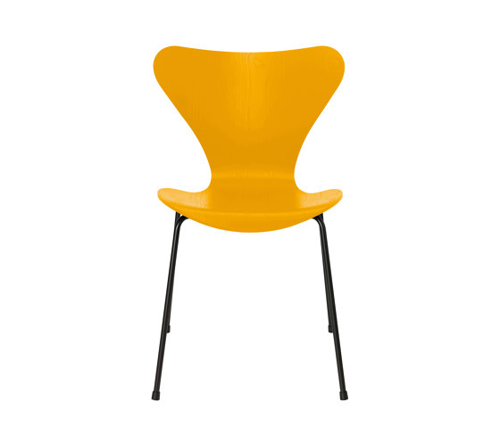 Series 7™ | Chair | 3107 | True yellow coloured ash | Black base | Chaises | Fritz Hansen