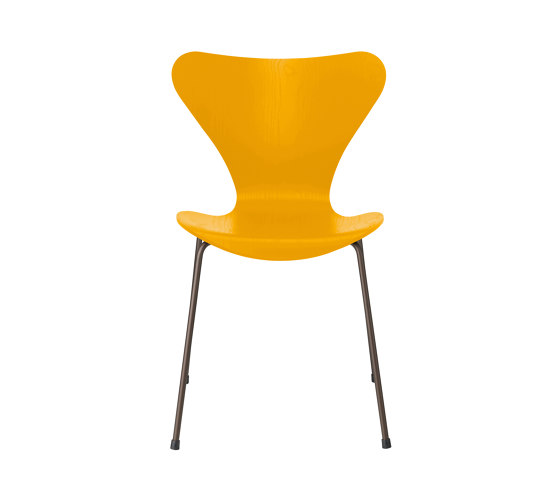 Series 7™ | Chair | 3107 | True yellow coloured ash | Brown bronze base | Chairs | Fritz Hansen