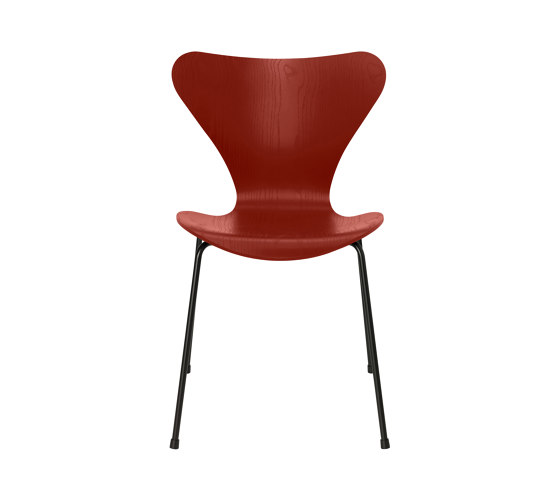 Series 7™ | Chair | 3107 | Venetian red coloured ash | Black base | Chairs | Fritz Hansen