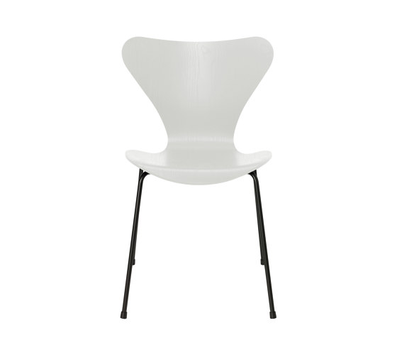 Series 7™ | Chair | 3107 | White coloured ash | Black base | Sedie | Fritz Hansen