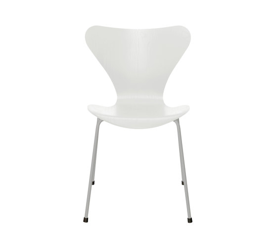 Series 7™ | Chair | 3107 | White coloured ash | Nine grey base | Sillas | Fritz Hansen
