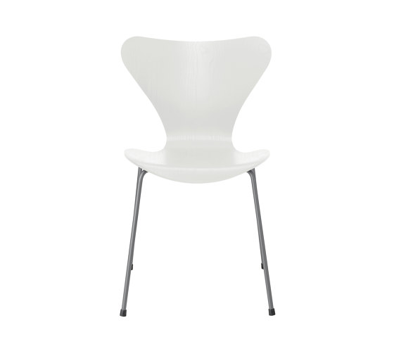 Series 7™ | Chair | 3107 | White coloured ash | Silver grey base | Chairs | Fritz Hansen