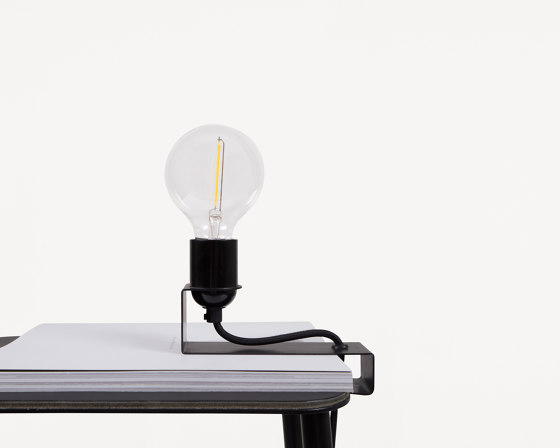 AML Clamp lamp | Luminaires de table | Frama