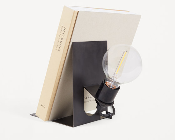 AML Library lamp | Luminaires de table | Frama