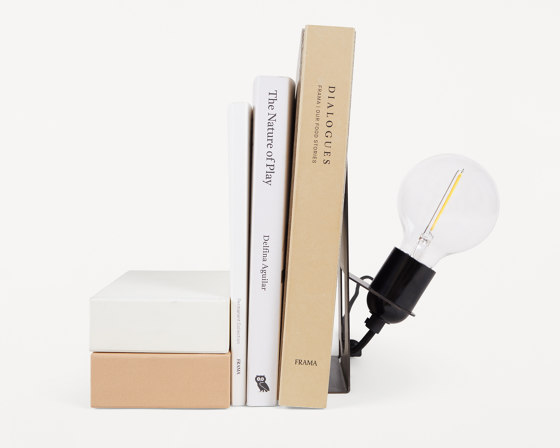 AML Library lamp | Tischleuchten | Frama