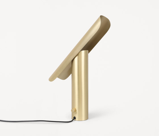 T-lamp l table l brushed brass | Table lights | Frama