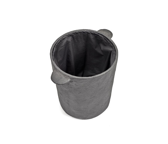 Earth Basket + Lid + linen Bag Black Earth | Cestas de ropa | Serax
