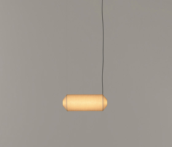 Tekiò Horizontal P1 | Pendant Lamp | Suspensions | Santa & Cole
