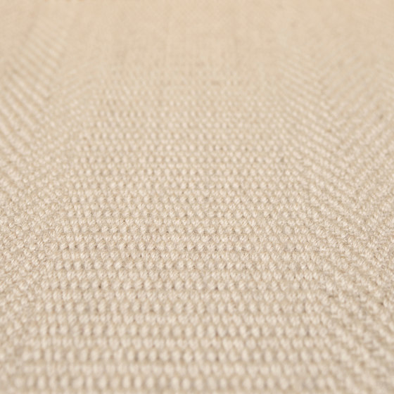 Clarence - Beige | Rugs | Bomat